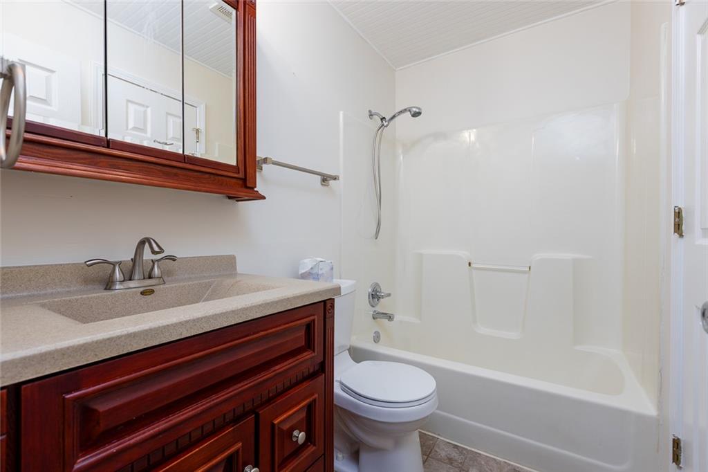 6966 N Olive Street Property Photo 21
