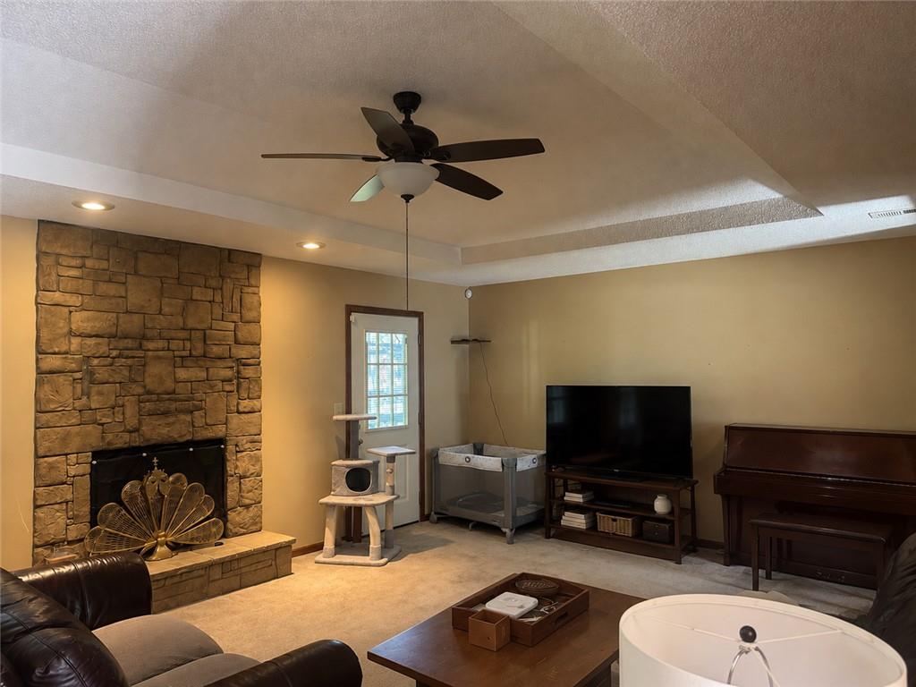 1106 E Elizabeth Street Property Photo 6