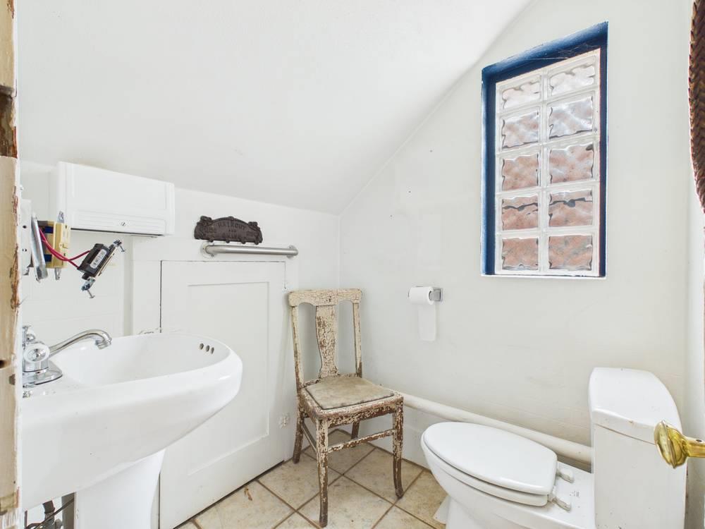16 Scott Avenue Property Photo 8