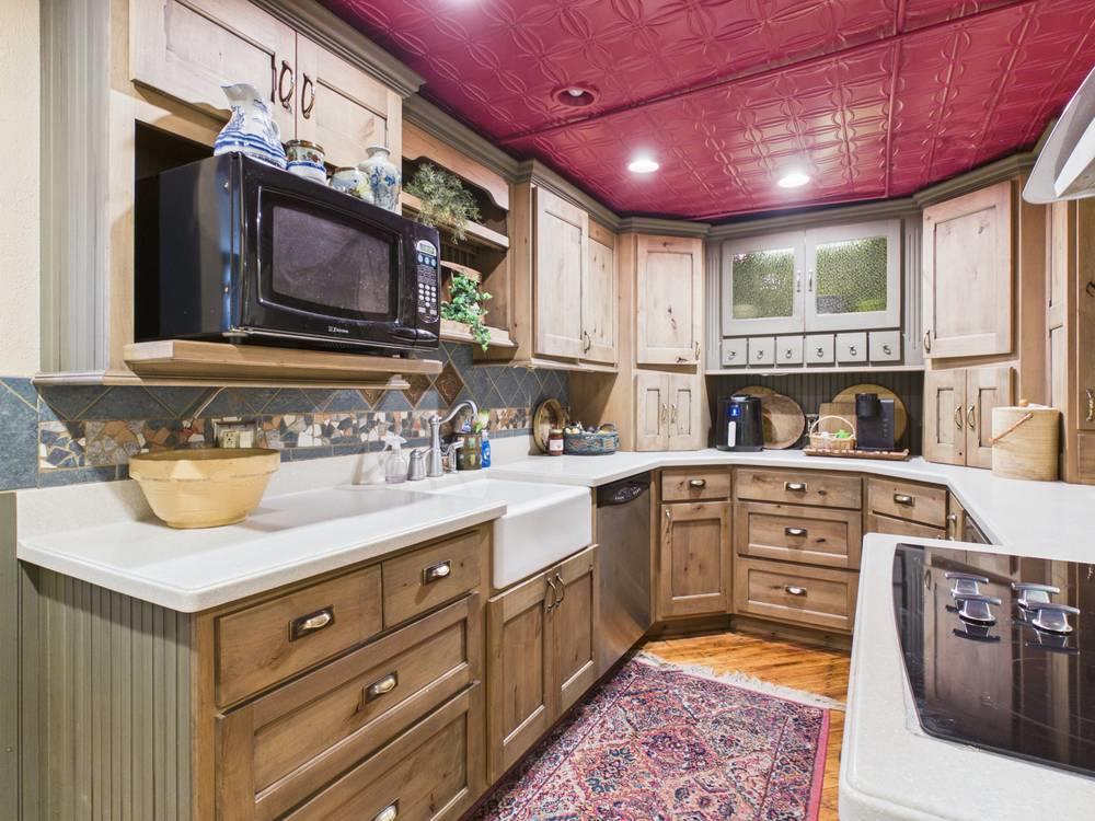 16 Scott Avenue Property Photo 18