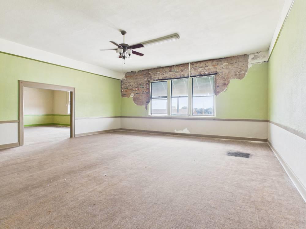 16 Scott Avenue Property Photo 44