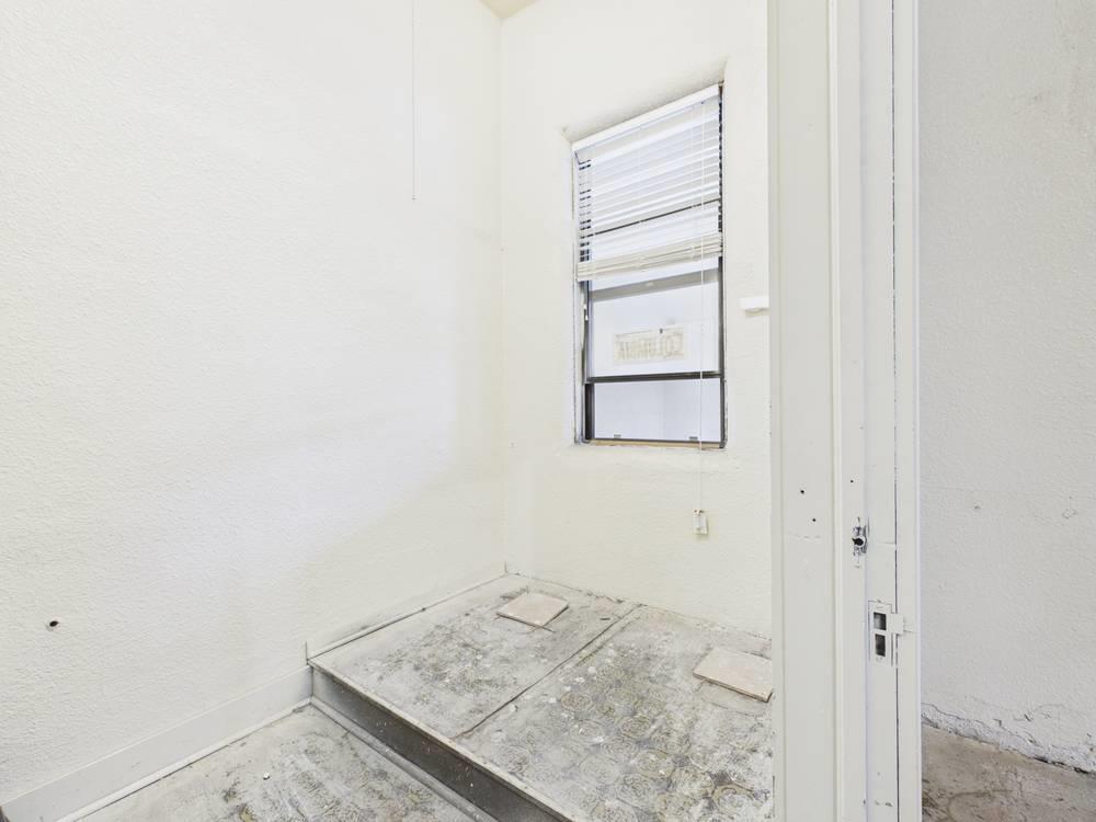 16 Scott Avenue Property Photo 53