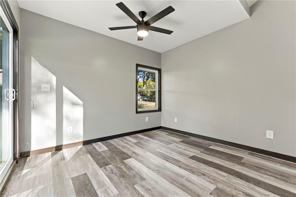 735 E Devon Street Property Photo 15