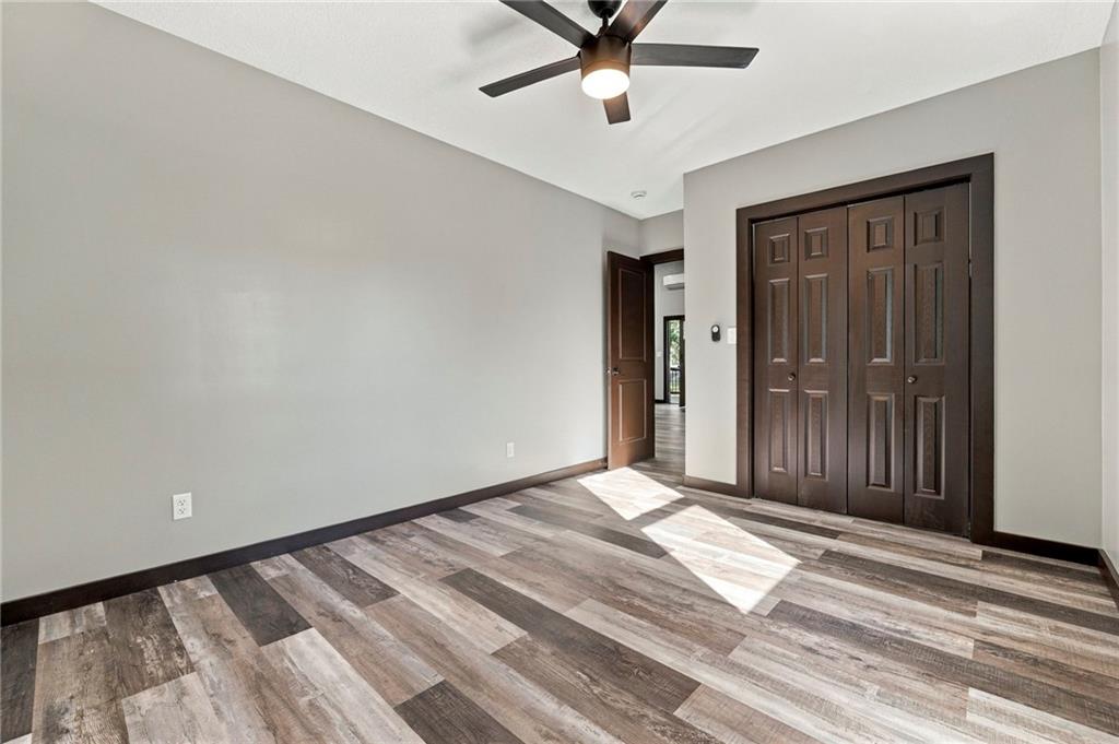 735 E Devon Street Property Photo 27