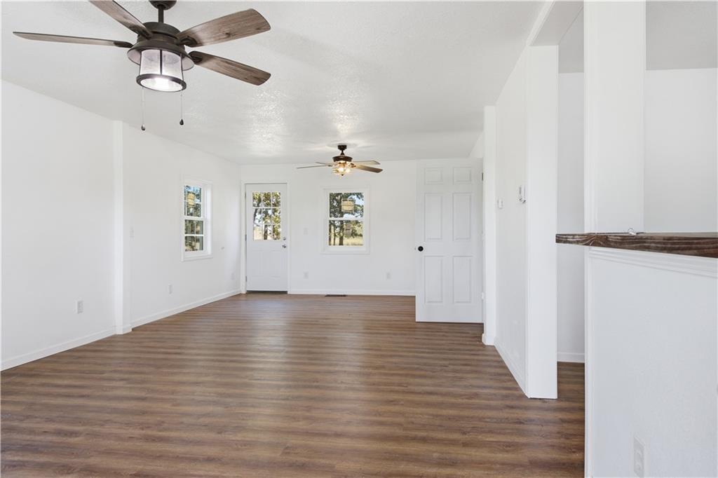 1015 W 21st Street Property Photo 10