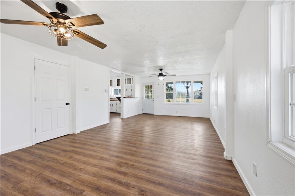 1015 W 21st Street Property Photo 12