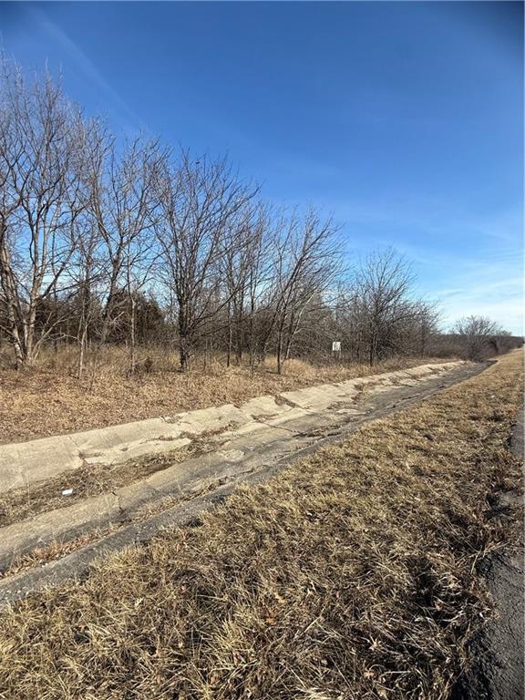 Outer Road Amity & 152 Highway Property Photo 6