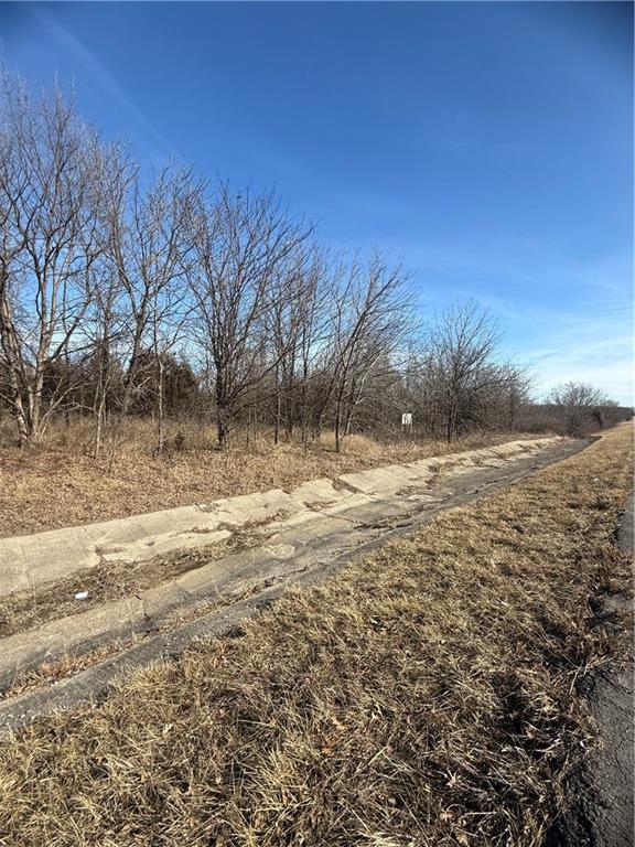 Outer Road Amity & 152 Highway Property Photo 9