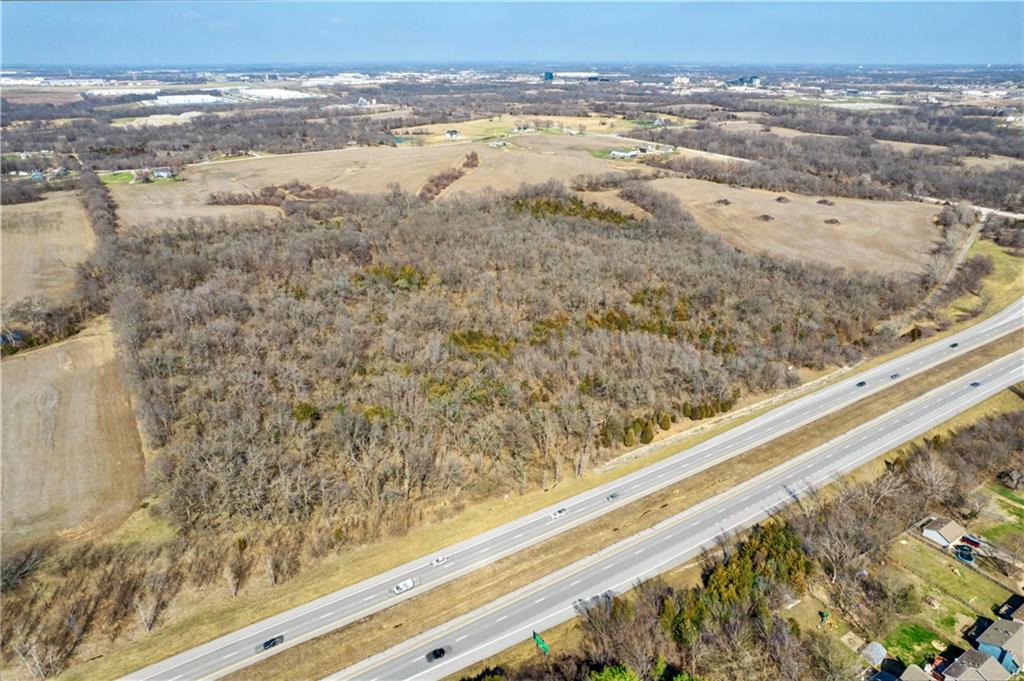 Outer Road Amity & 152 Highway Property Photo 16