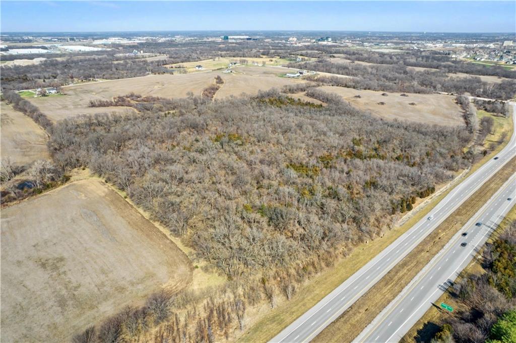 Outer Road Amity & 152 Highway Property Photo 17