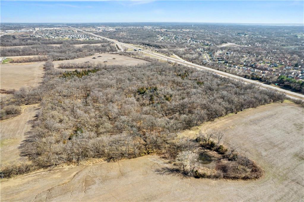 Outer Road Amity & 152 Highway Property Photo 20