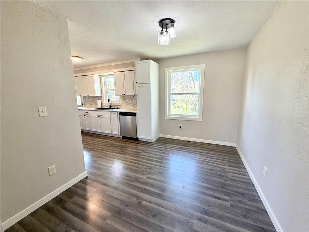 818 S High Street Property Photo 6