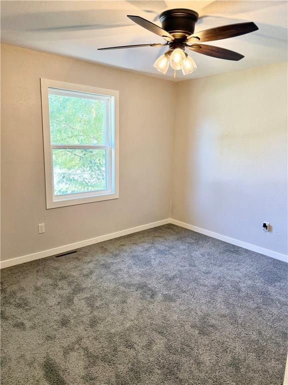 818 S High Street Property Photo 15