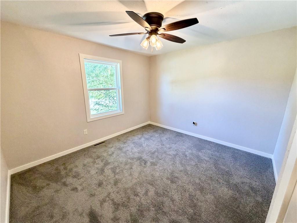 818 S High Street Property Photo 16
