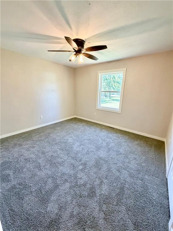 818 S High Street Property Photo 24