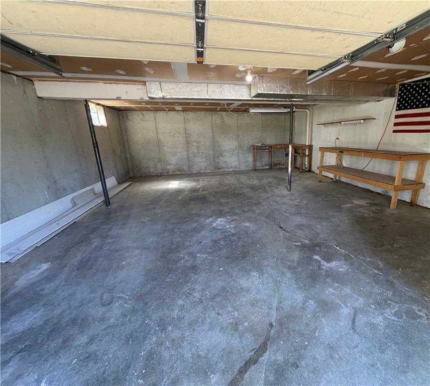 818 S High Street Property Photo 27