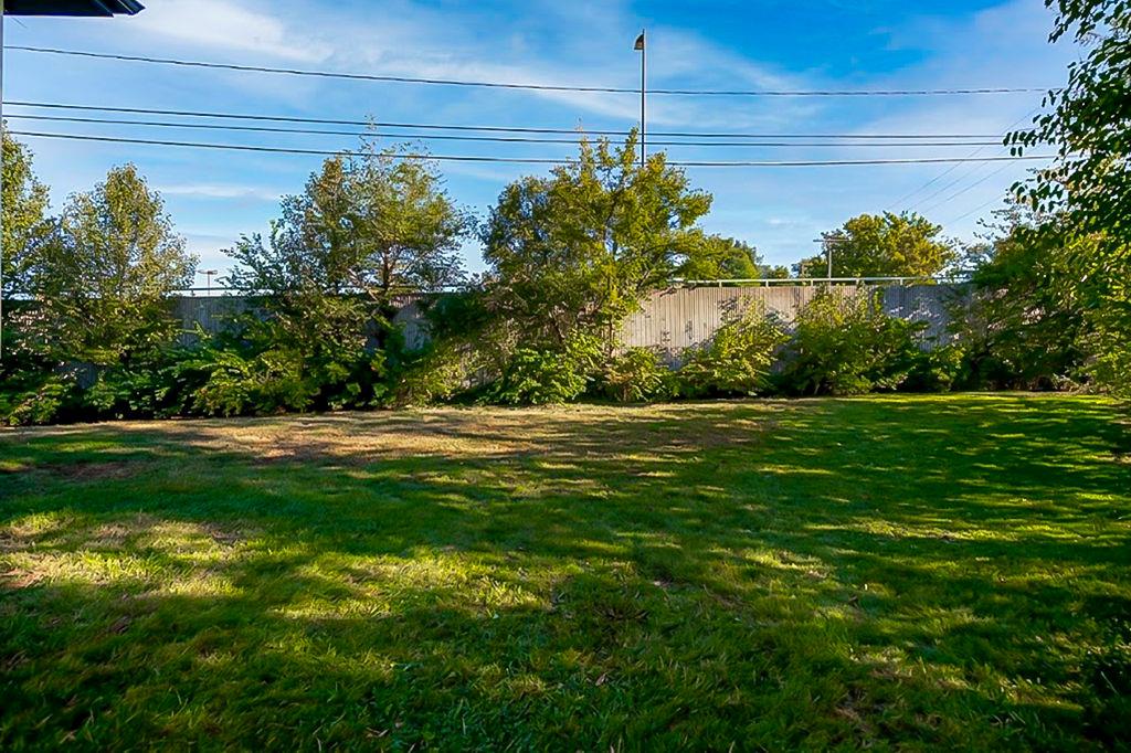 5904 E 95th Terrace Property Photo 34