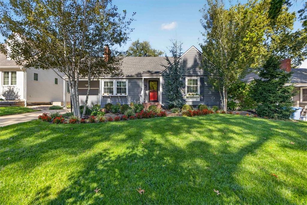 4112 W 69th Street Property Photo 2