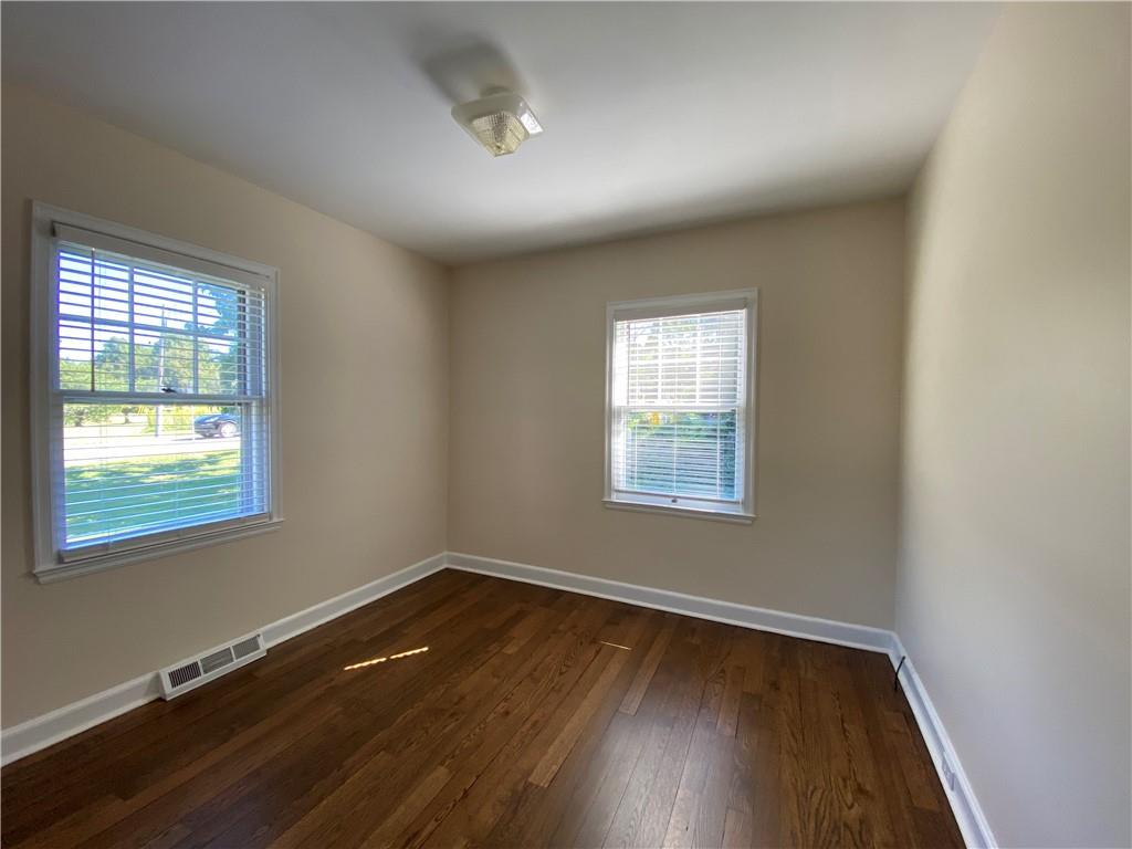 1231 W 79th Street Property Photo 9