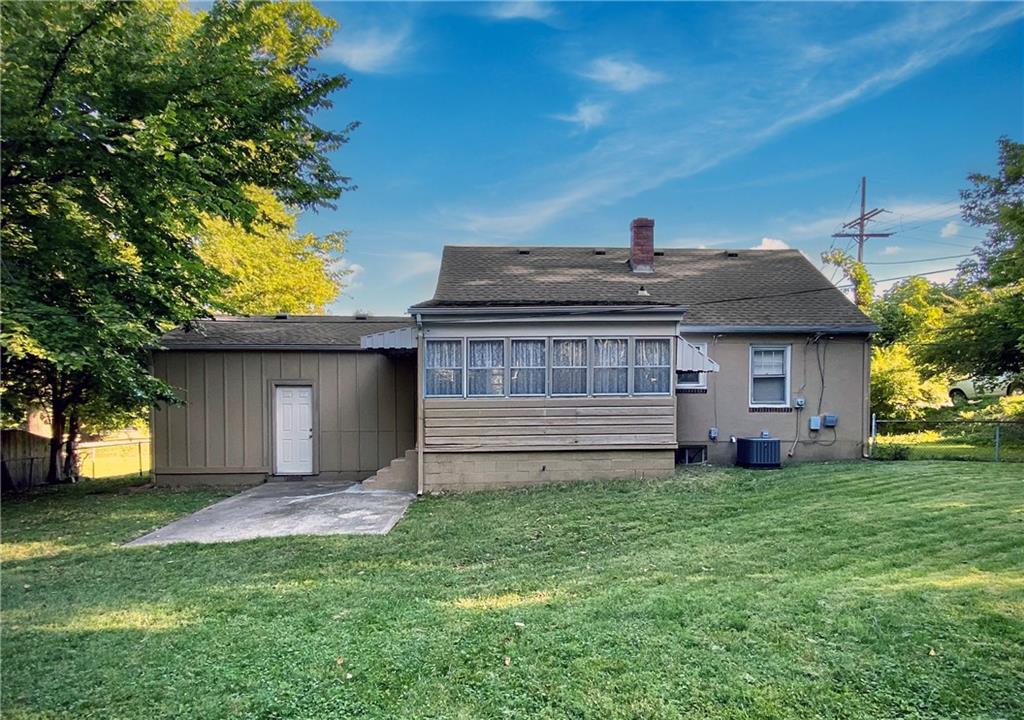 1231 W 79th Street Property Photo 21
