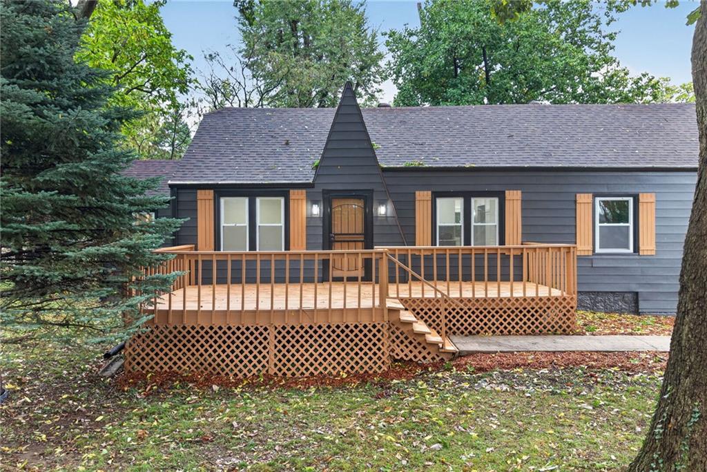 4641 N Elmwood Avenue Property Photo 4