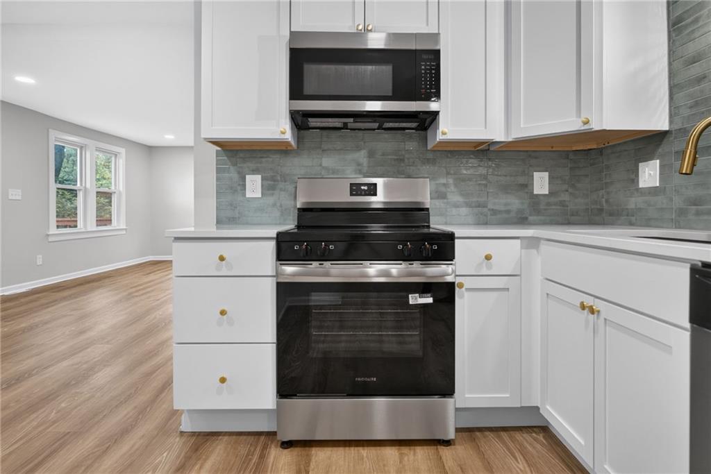 4641 N Elmwood Avenue Property Photo 18