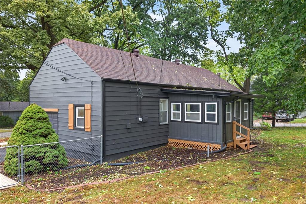4641 N Elmwood Avenue Property Photo 33