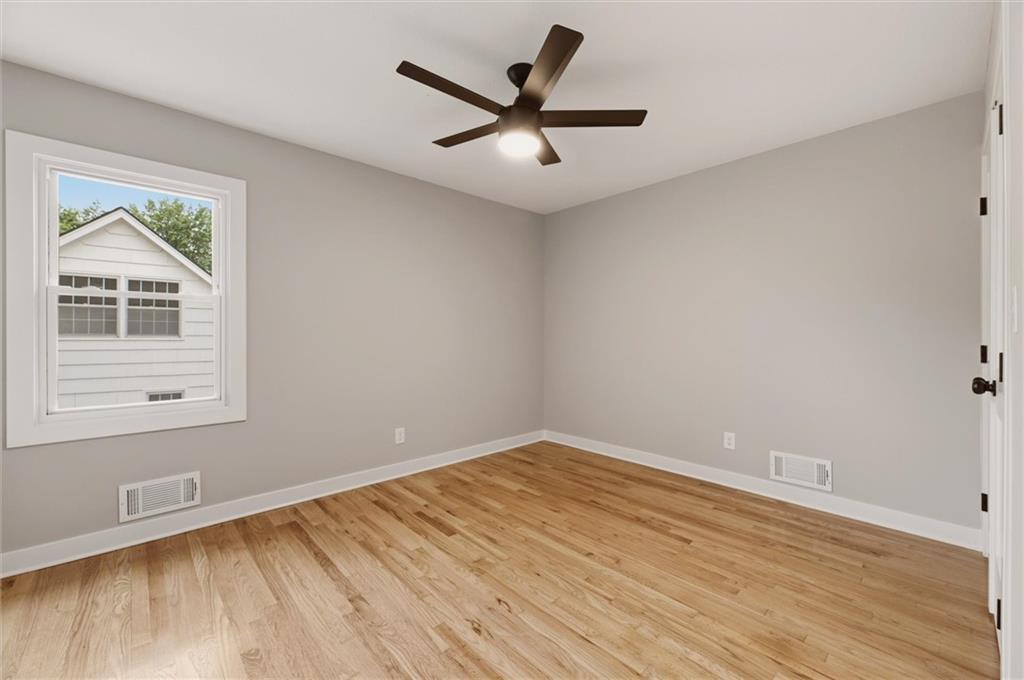 6922 W 101st Street Property Photo 25