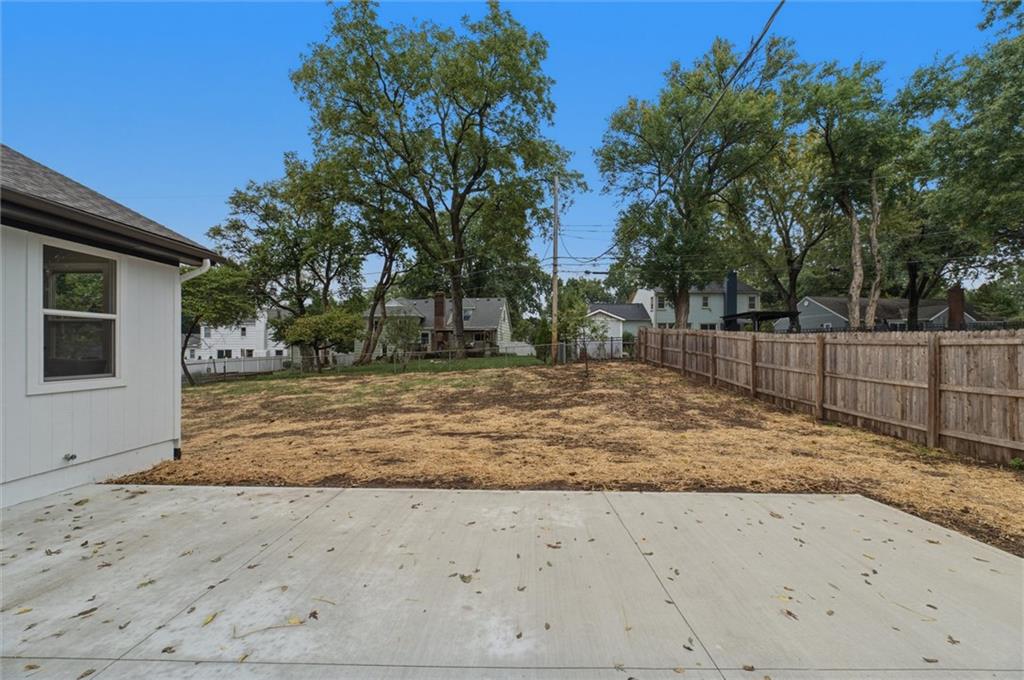 6922 W 101st Street Property Photo 33