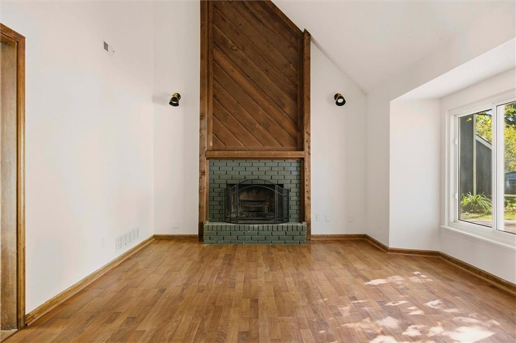 1748 W 3rd Street Property Photo 5