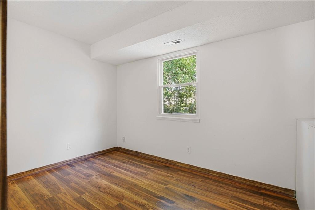 1748 W 3rd Street Property Photo 15