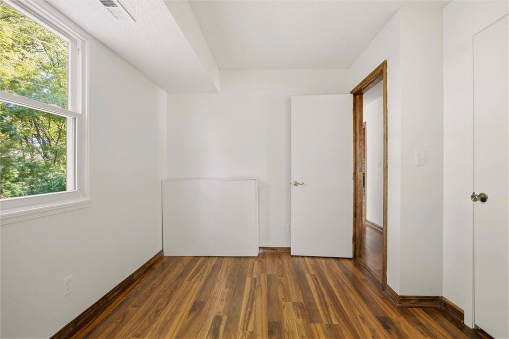 1748 W 3rd Street Property Photo 16