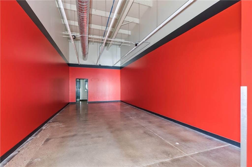3007 N Belt Highway Property Photo 8