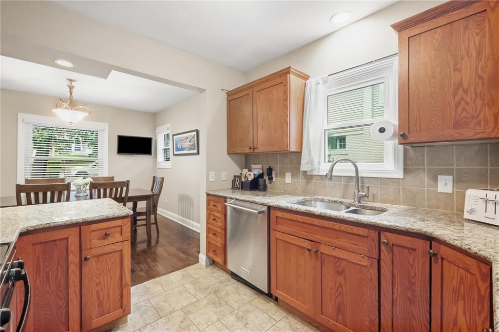 5127 Walnut Street Property Photo 13