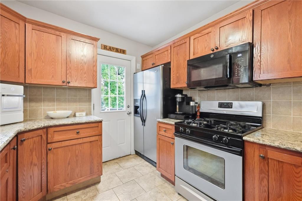 5127 Walnut Street Property Photo 14