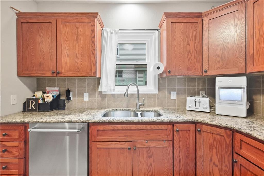 5127 Walnut Street Property Photo 16