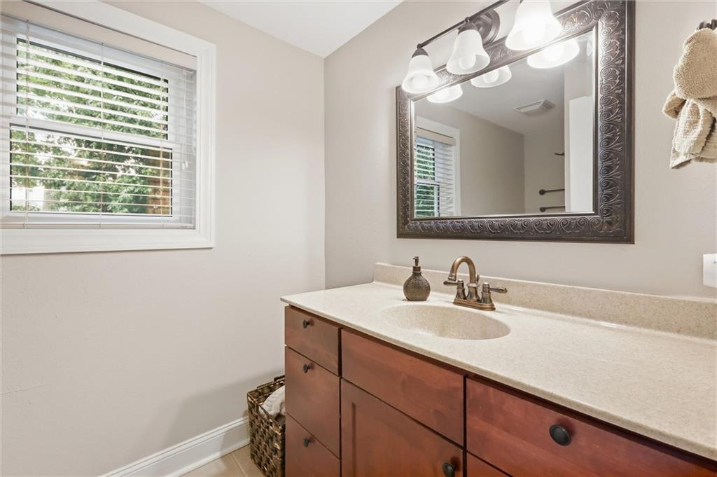5127 Walnut Street Property Photo 24