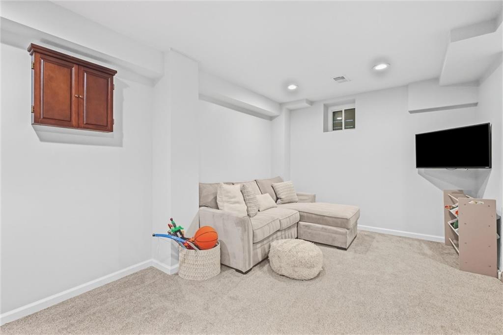 5127 Walnut Street Property Photo 26