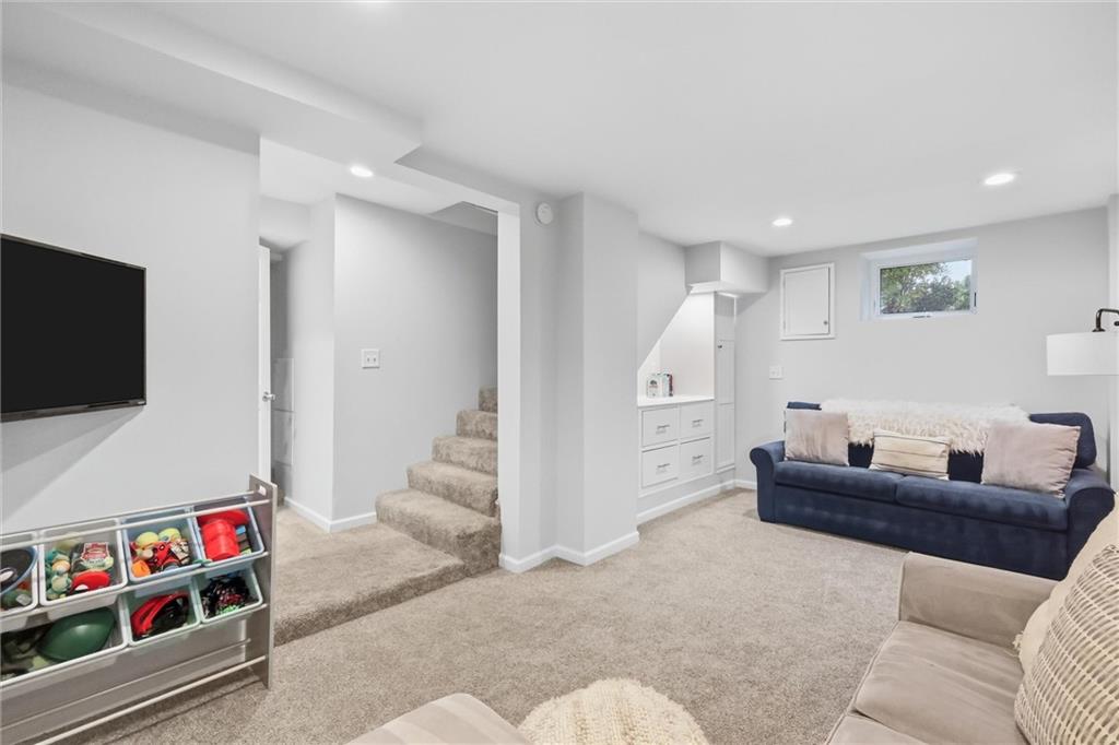 5127 Walnut Street Property Photo 27