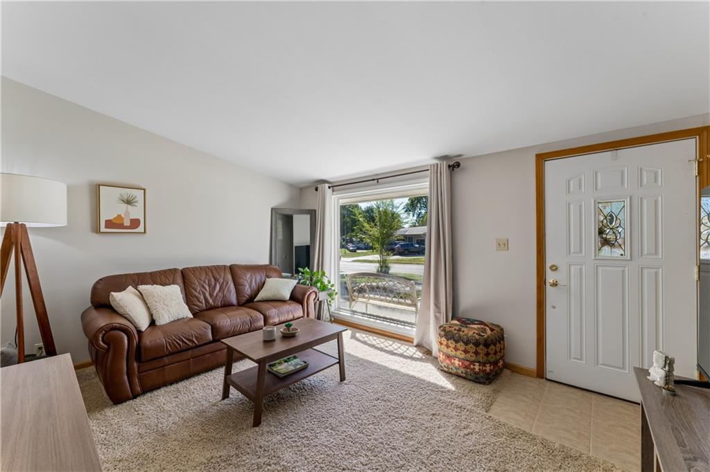 18510 E 5th Street Property Photo 6
