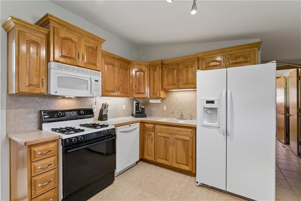 18510 E 5th Street Property Photo 10