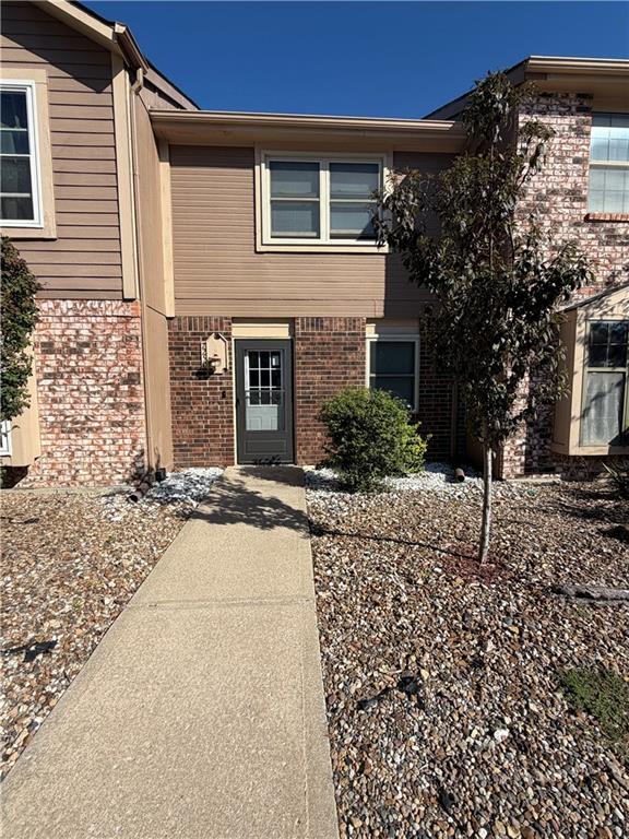 725 SW Liggett Road Property Photo 1