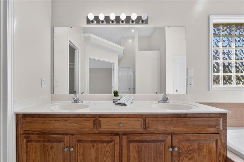 9004 N Cosby Avenue Property Photo 24