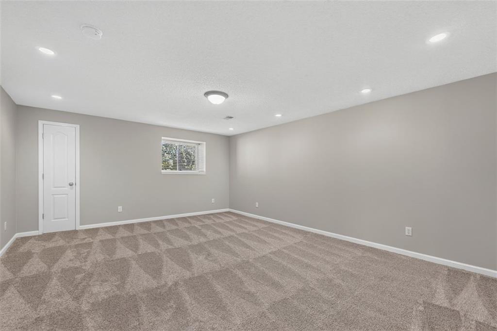 9004 N Cosby Avenue Property Photo 32