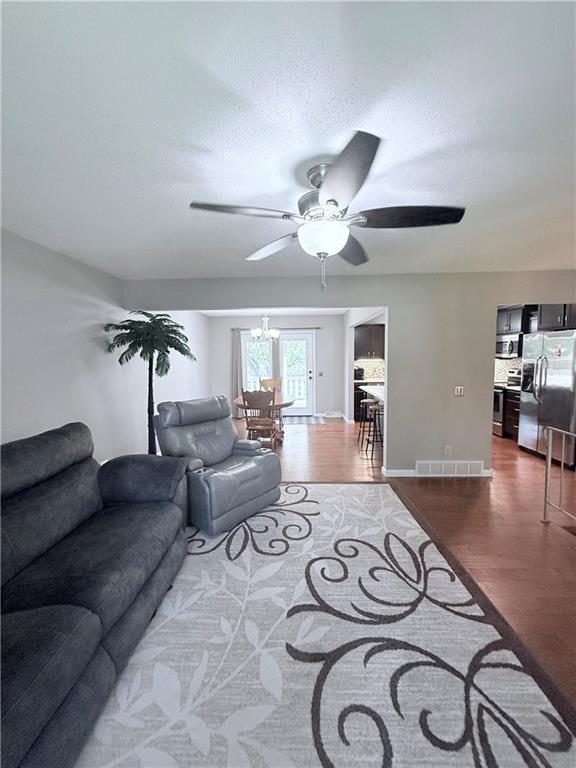 3 Sweet Court Property Photo 6