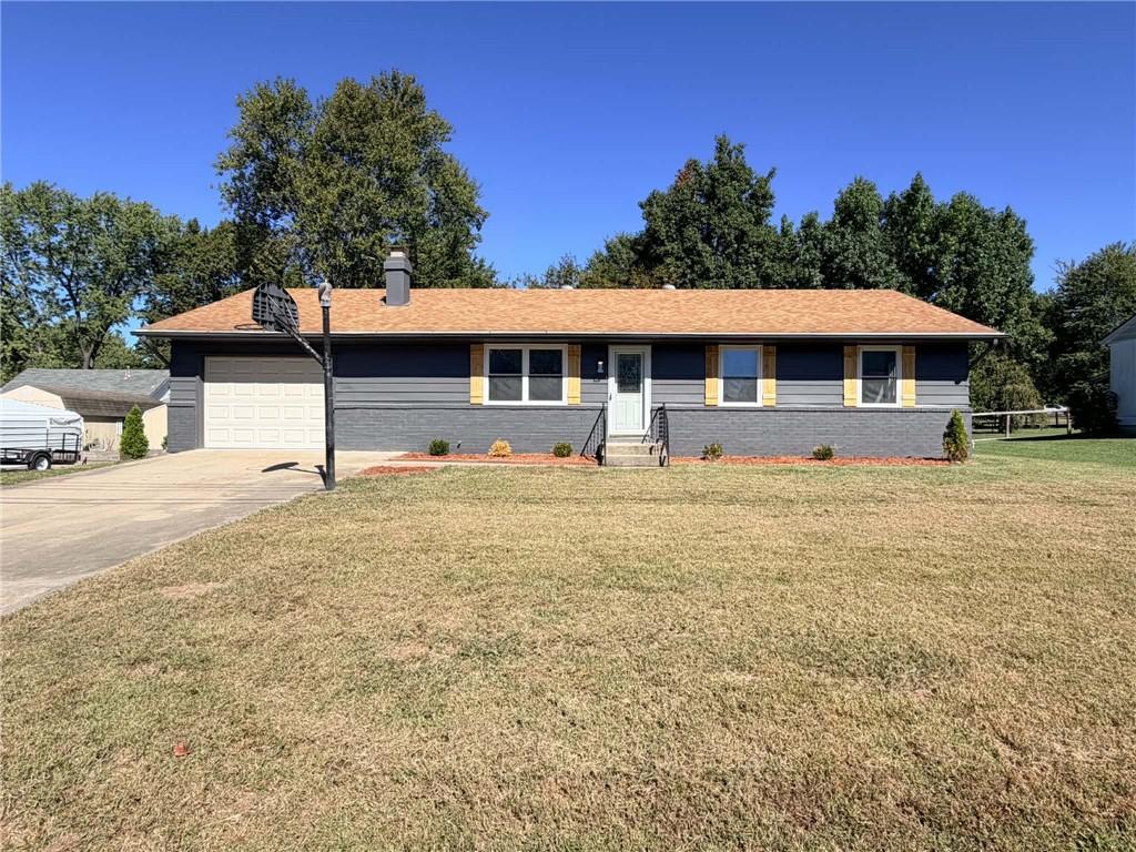 205 W Magnolia Avenue Property Photo 1