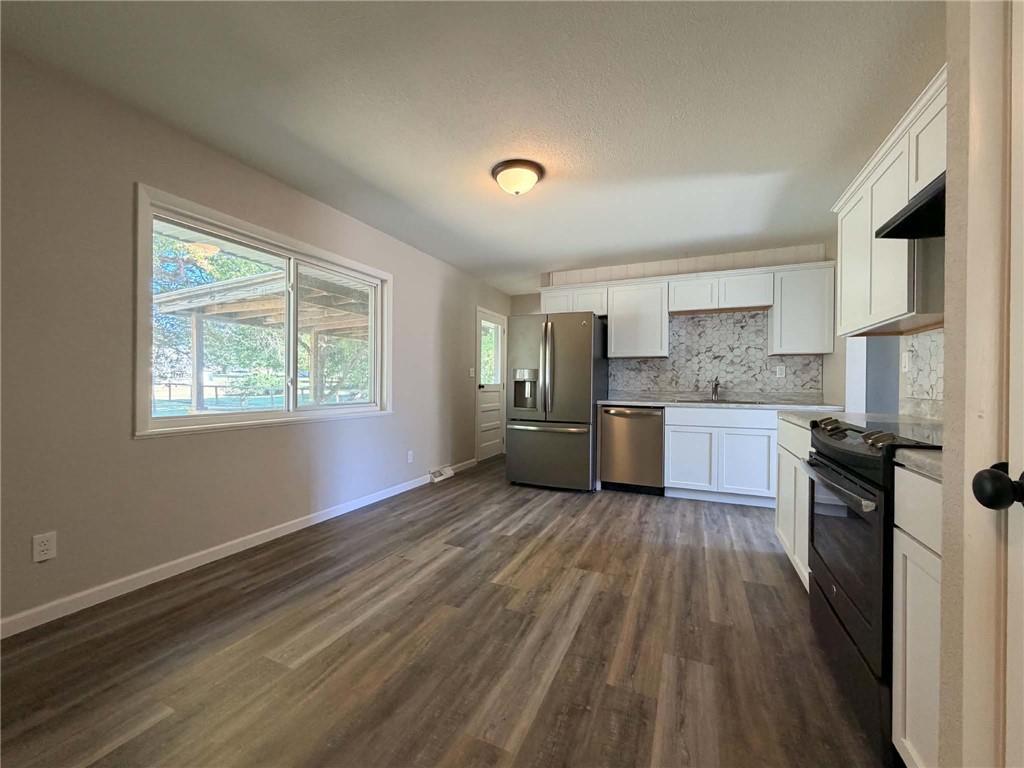 205 W Magnolia Avenue Property Photo 7