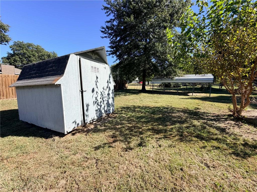 205 W Magnolia Avenue Property Photo 28