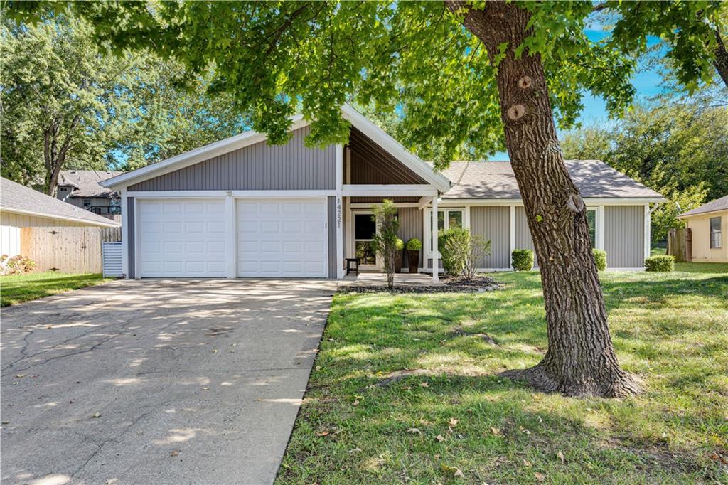 14221 S Summertree Lane Property Photo 1