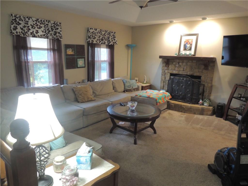6911 N Liberty Street Property Photo 2